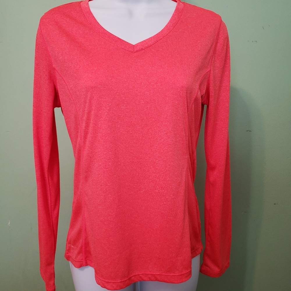 Long sleeve sport top